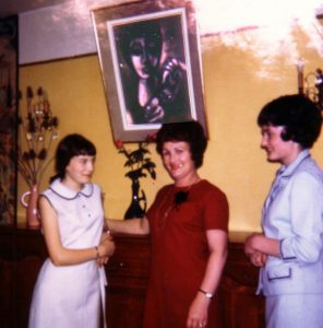 Eminet bernard,sa maman(fille Gondy) et 2 soeurs